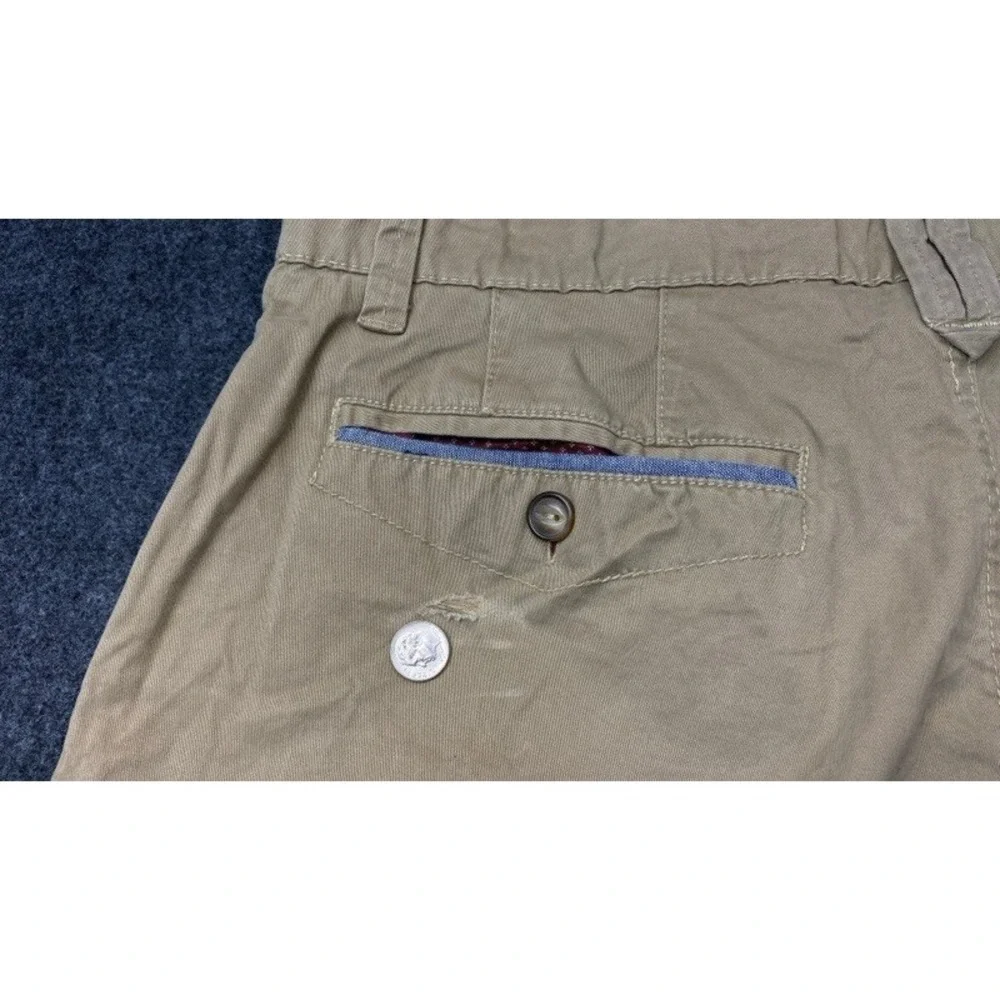 Across the Pond Chino Shorts Mens 34 Khaki Tan Signature Line Stretch Cotton